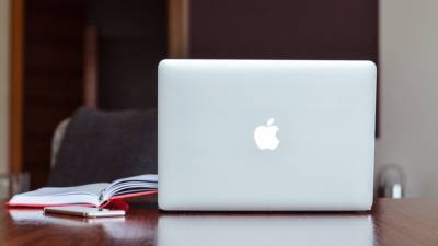 Компания Apple остановила производство MacBook и iPad из-за нехватки комплектующих - newinform.com