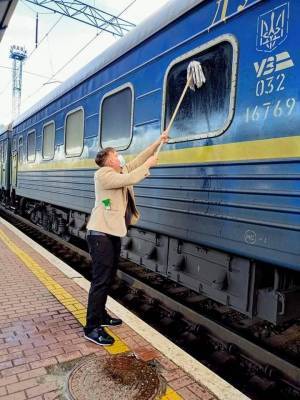 Позор: Гость из Европы не выдержал поездки в украинском поезде - politnavigator.net - Украина - Дания