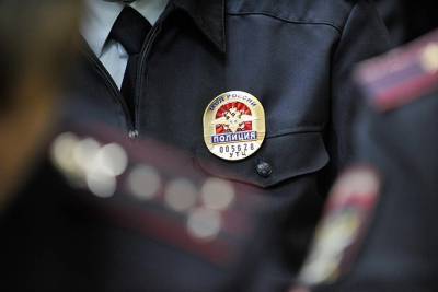 Столичный полицейский в свой выходной задержал вооруженного ножом мужчину - vm.ru - Москва - Нападение