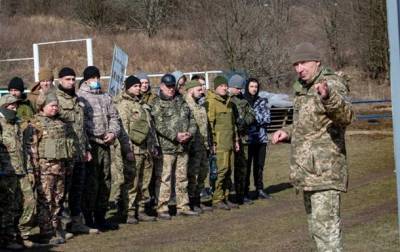 Сергей Козырь - Возле Крыма создают подразделения из тысяч военных - korrespondent.net - Украина - Крым - Херсонская обл.