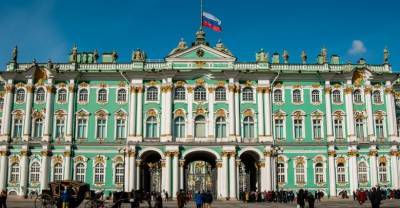 Михаил Пиотровский - Директор Эрмитажа заявил, что вспомнил о жалобе на обнажённые скульптуры в качестве шутки - reendex.ru