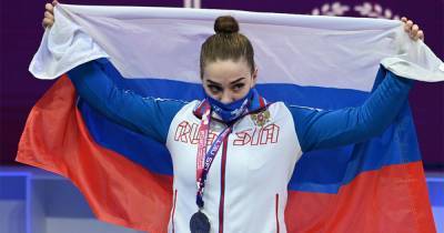Штангистка Сотиева завоевала серебро на чемпионате Европы - ren.tv - Москва