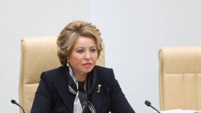 Валентин Матвиенко - Матвиенко заявила, что Россия первой выйдет из ограничений по COVID-19 - riafan.ru - Москва