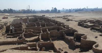 Джонс Хопкинс - В Египте обнаружили огромный затерянный город возрастом более 3000 лет - reendex.ru - Египет