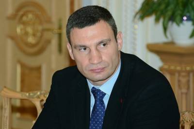 Виталий Кличко - Кличко призвал ввести общенациональный локдаун на Украине - mk.ru - Киев - Киев