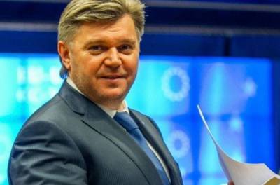 Владимир Зеленский - Петр Порошенко - Эдуард Ставицкий назвал «прямую дорогу к миру на Донбассе» - from-ua.com
