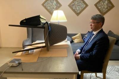 Алексей Цыденов - Михаил Мишустин - Глава Бурятии провел онлайн с Мишустиным через стул - mk.ru - респ.Бурятия