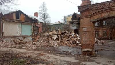 Часть исторической усадьбы снесли в центре Самары - riafan.ru - Самара