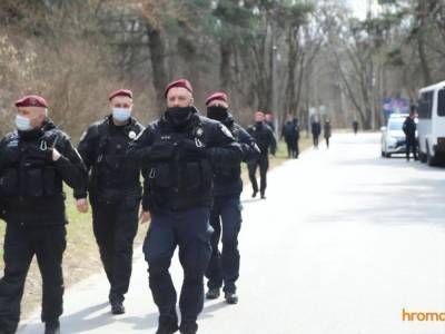 Виктор Медведчук - Ренат Кузьмин - В полиции заявили, что не применяли авиацию во время обыска охранной фирмы, связанной с Медведчуком - gordonua.com - Украина - Захват