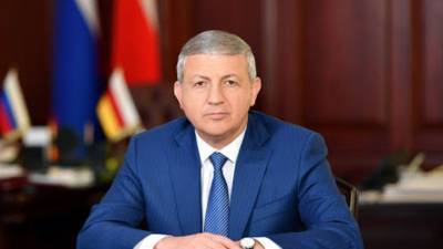Сергей Цивилев - Виктор Томенко - Сергей Меняйло - Вячеслав Битаров - Битаров поблагодарил Путина и пожелал успехов Меняйло - vesti.ru - Кемеровская обл. - Алтайский край - респ. Алания - округ Сибирский