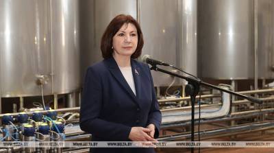 Александр Лукашенко - Наталья Кочанова - Алесь Пушняков - Кочанова посетила ОАО "Полоцкий молочный комбинат" - belta.by - Полоцк
