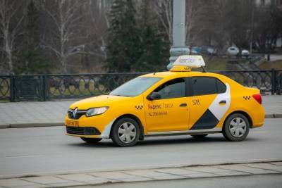 В Москве изнасиловали женщину, уснувшую в машине Яндекс.Такси - znak.com - Москва - Киргизия