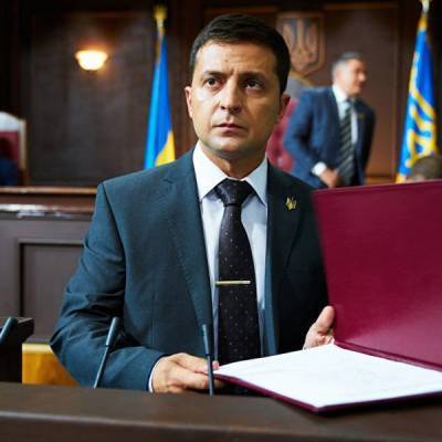 Владимир Зеленский - Виктор Янукович - Николай Азаров - Зеленский ввёл персональные санкции против 27 бывших украинских чиновников - news-front.info - Украина