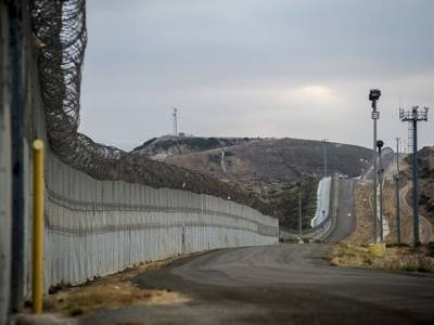 Дональд Трамп - Пентагон останавливает строительство стены с Мексикой и вернет неиспользованные средства военным - unn.com.ua - США - Киев - Мексика