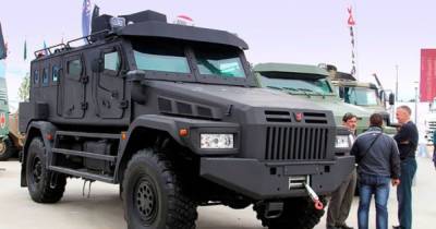 ОБСЕ: Россия поставляет боевикам современные броневые автомобили "Есаул", которые заметили на Донбассе - tsn.ua - Россия