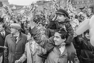 Главархив Москвы рассказал, как Первомай стал государственным праздником - vm.ru - Москва - Париж - Российская Империя
