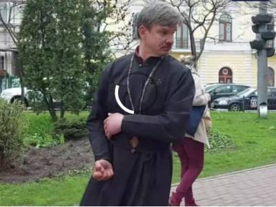 Чоловік у рясі вдарив дівчину. Подробиці про скандального «священника» у Києві - ukrainianwall.com - Украина