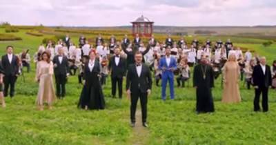 Иисус Христос - Александр Пономарев - Злата Огневич - Ольга Цибульская - Виталий Козловский - Виктор Павлик - Арсен Мирзоян - Тарас Тополя - Тоня Матвиенко - Пономарев с известными звездами представил песнопение к Пасхе на 12 языках - tsn.ua - Грузия