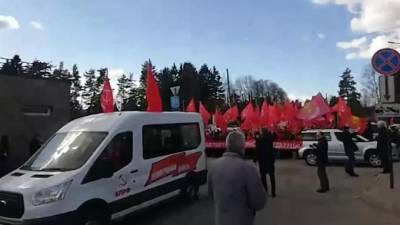 Первомайское шествие коммунистов прошло во Всеволожске - piter.tv - Ленинградская обл. - Санкт-Петербург - Всеволожск