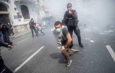 В Турции первомайские марши закончились массовыми задержаниями - novostiua.news - Украина - Турция - Стамбул - Измир