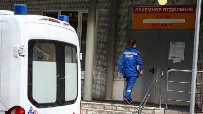 В Москве мальчик попал в больницу после издевательств отца - iz.ru - Москва