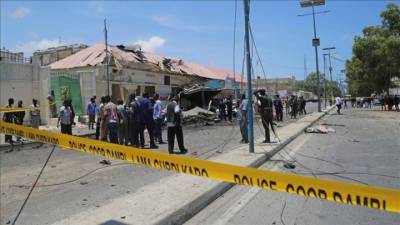 В Сомали автомобиль со взрывчаткой въехал в полицейский участок - vesti.ru - Сомали - Могадишо