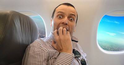 Полеты вопреки страху: пятая часть россиян боится летать на самолетах - ren.tv