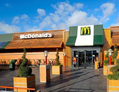 В США сотрудники McDonald’s планируют провести забастовку в 15 городах - runews24.ru - Лос-Анджелес - county Mcdonald
