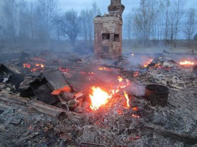 В Смоленской области на руинах дачного дома нашли труп - rabochy-put.ru - Смоленская обл.