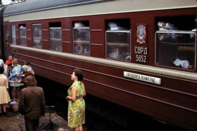 Поезда страны Советов: редкие фото плацкарта и купе СССР - skuke.net - Интересно