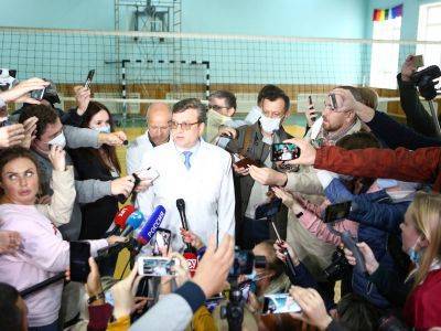 Александр Мураховский - Омский министр здравоохранения сам вышел из леса через трое суток - kasparov.ru - Омск - Омская обл.