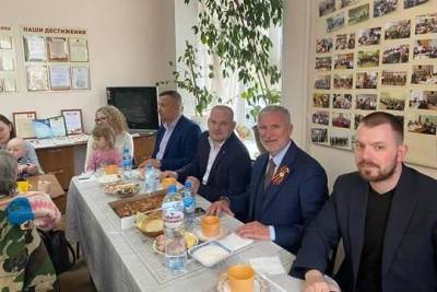 Алексей Журавлев - Патриотические партии и объединения приняли участие в праздновании Дня Победы - versia.ru - Тверь
