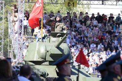 Оренбуржцы возмущены отсутствием трансляции парада в областном центре - oren.mk.ru - Москва - Оренбург