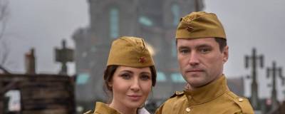 Анастасия Макеева - Роман Мальков - Анастасию Макееву и ее жениха раскритиковали за фото в военной форме - runews24.ru