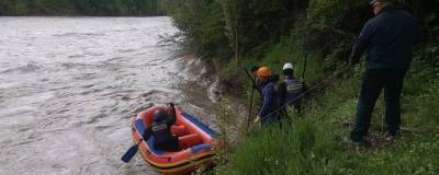 Трое туристов упали в горную реку в Адыгее - runews24.ru - респ. Адыгея - Майкоп