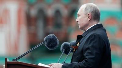 Владимир Путин - Предупреждение врагам: Какой тайный смысл зарубежные СМИ нашли в речи Путина в День Победы - 5-tv.ru - Москва - Россия