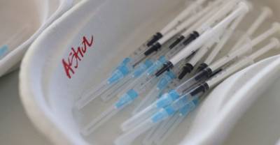 Михал Дворчик - Тьерри Бретон - Польша назвала AstraZeneca ненадёжным поставщиком антиковидных вакцин - reendex.ru