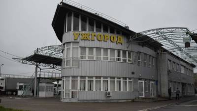 До границы со Словакией проехались 15 авто с коммунистическими символами - sharij.net - Запорожье - Словакия - Ужгород