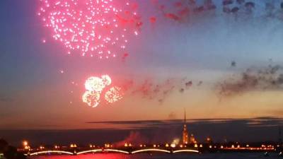 На День Победы в Петербурге прогремели 30 залпов салюта - piter.tv - Санкт-Петербург - Петербург