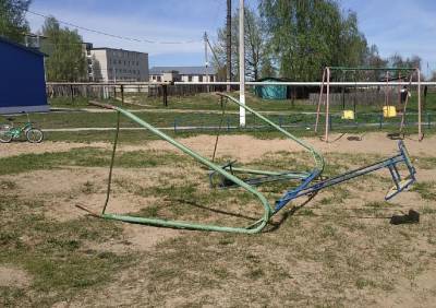 Очевидцы рассказали подробности происшествия на детской площадке в Клепиках - ya62.ru