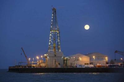 Фьючерсы на нефть WTI подешевели во время американской сессии - smartmoney.one - Reuters