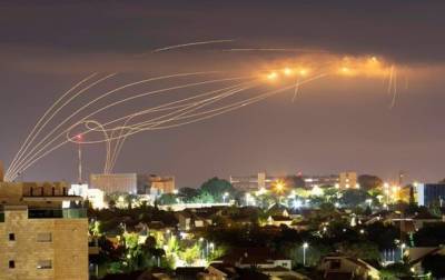 Джонатан Конрикус - Израиль в ответ на ракетный обстрел атаковал сектор Газа - real-vin.com - Палестина - Иерусалим