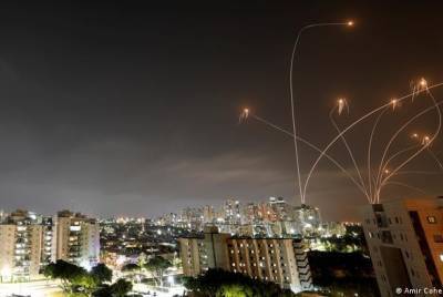 Джонатан Конрикус - Израиль сообщил о запуске около 150 ракет из сектора Газа - unn.com.ua - Киев - Израиль - Авиаудары