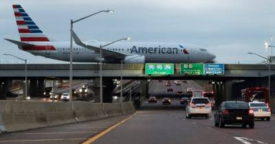 American Airlines частично изменила расписание рейсов из-за остановки трубопровода - focus.ua - Техас - Лондон - шт.Северная Каролина - Даллас
