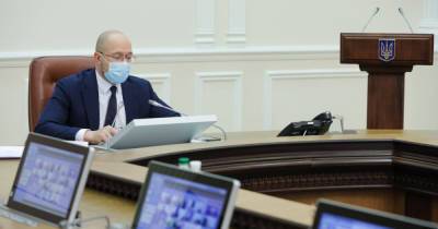 Денис Шмыгаль - Продлится еще минимум год: Шмыгаль дал прогноз по карантину в Украине - dsnews.ua
