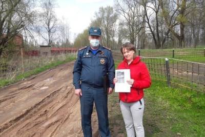 О пожарной безопасности рассказали жителям Великолукского района - mk-pskov.ru - Псковская обл. - Псков - район Великолукский