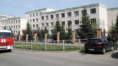 Рустам Минниханов - Минниханов уточнил данные по погибшим в школе в Казани - iz.ru - респ. Татарстан - Казань