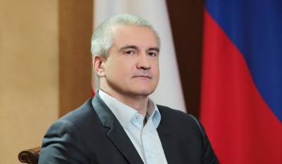 Сергей Аксенов - Глава Крыма заработал в прошлом году 3,4 млн рублей - почти в 7 раз меньше супруги - interfax-russia.ru - Крым