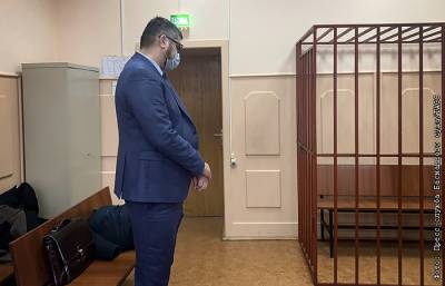 Обвиняемый в поджоге следователь усмотрел мошенничество со зданием отдела СК - interfax.ru - Москва