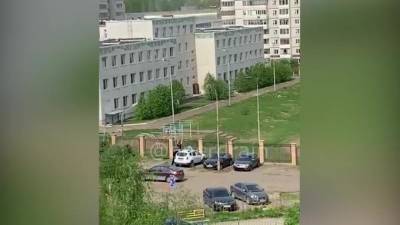 Ильназ Галявиев - Стрельба в школе в Казани: что известно к этому часу - piter.tv - респ. Татарстан - Казань